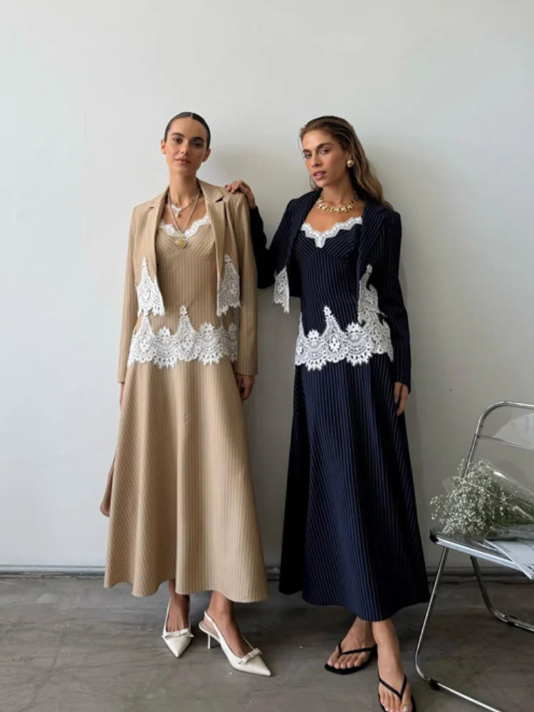 Elegante Completo a 3 Pezzi con Inserti in Pizzo a Righe, Top a Bretelle Chic, Blazer Corto e Gonna Lunga, Set da Donna 2026 per Lavoro e Feste