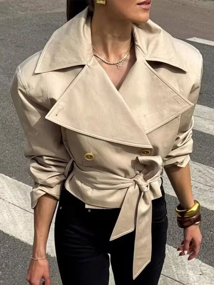 Trench Coat Doppiopetto con Cintura – Stile Britannico