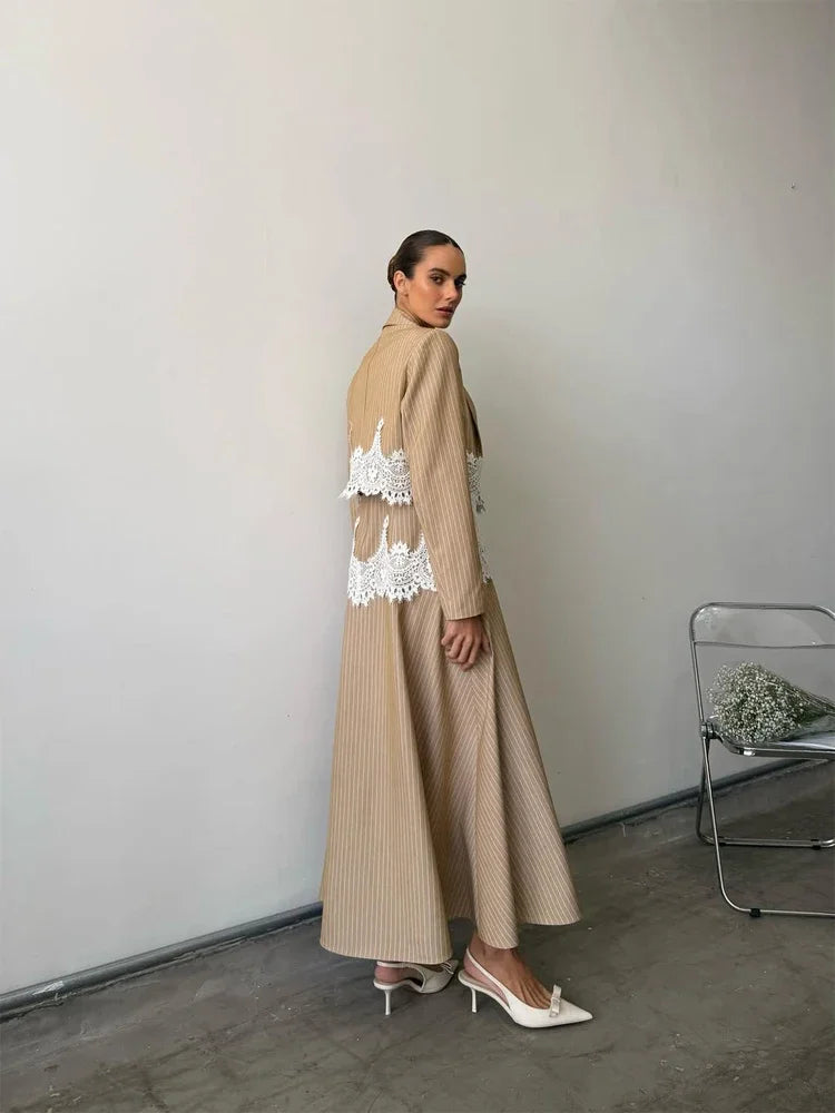 Elegante Completo a 3 Pezzi con Inserti in Pizzo a Righe, Top a Bretelle Chic, Blazer Corto e Gonna Lunga, Set da Donna 2026 per Lavoro e Feste