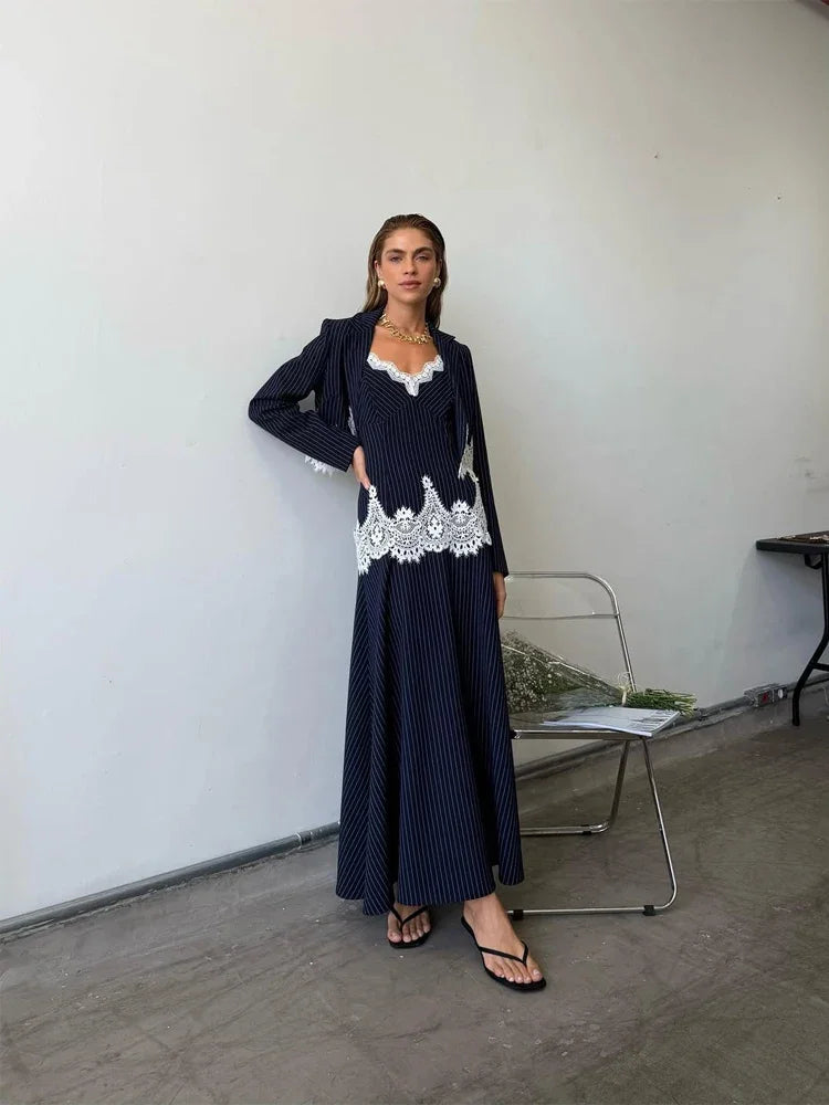 Elegante Completo a 3 Pezzi con Inserti in Pizzo a Righe, Top a Bretelle Chic, Blazer Corto e Gonna Lunga, Set da Donna 2026 per Lavoro e Feste