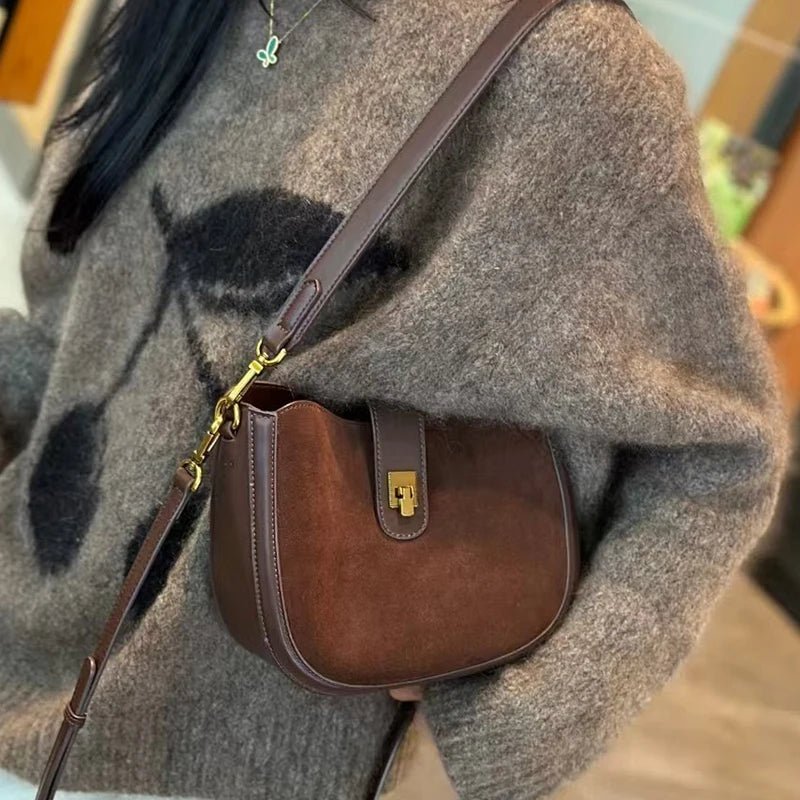 Borsa a Tracolla Mezzaluna in Vera Pelle di Vacchetta - Veyla