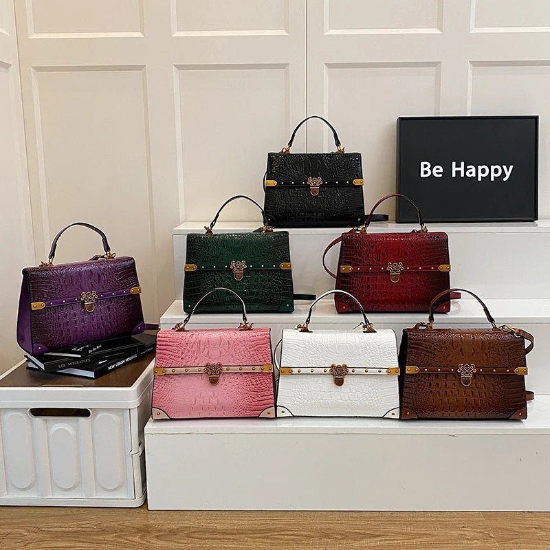 Borsa a Tracolla Quadrata Viola in Ecopelle – Design Classico - Veyla