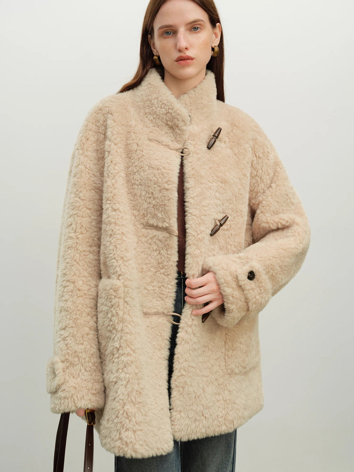 Cappotto Donna Corto in Sherpa – Pelliccia Sintetica Vegana con Bottoni Invernale - Veyla