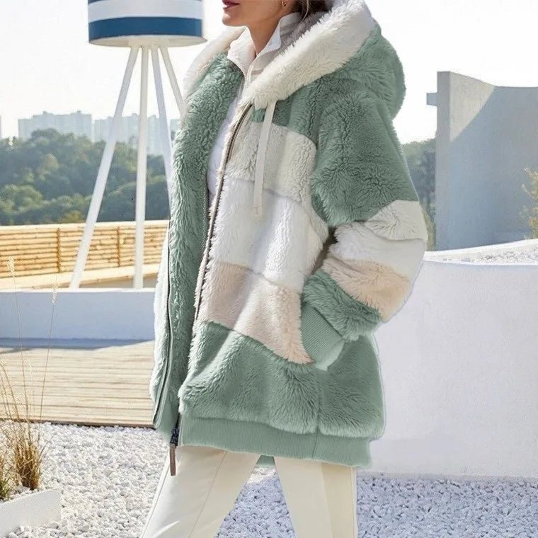 Giacca Donna Oversize Invernale – Cappotto con Cappuccio in Peluche Streetwear - Veyla