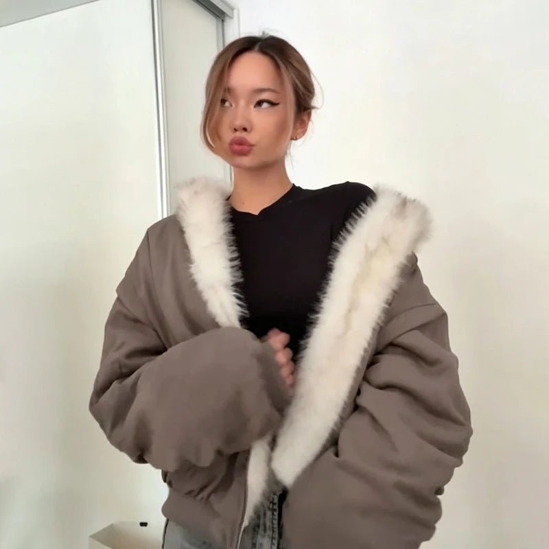 Giacca in Pelliccia Sintetica Reversibile – Cappotto Donna Invernale con Cappuccio - Veyla