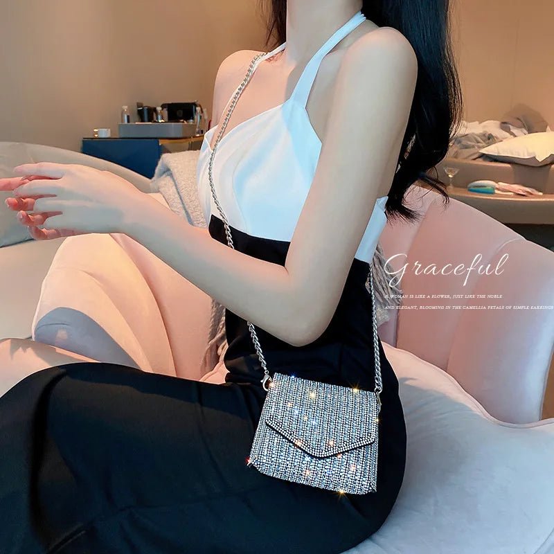 Mini Pochette da Sera con Strass e Catena Argento - Veyla