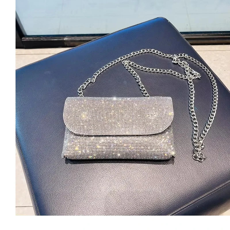 Mini Pochette da Sera con Strass e Catena Argento - Veyla