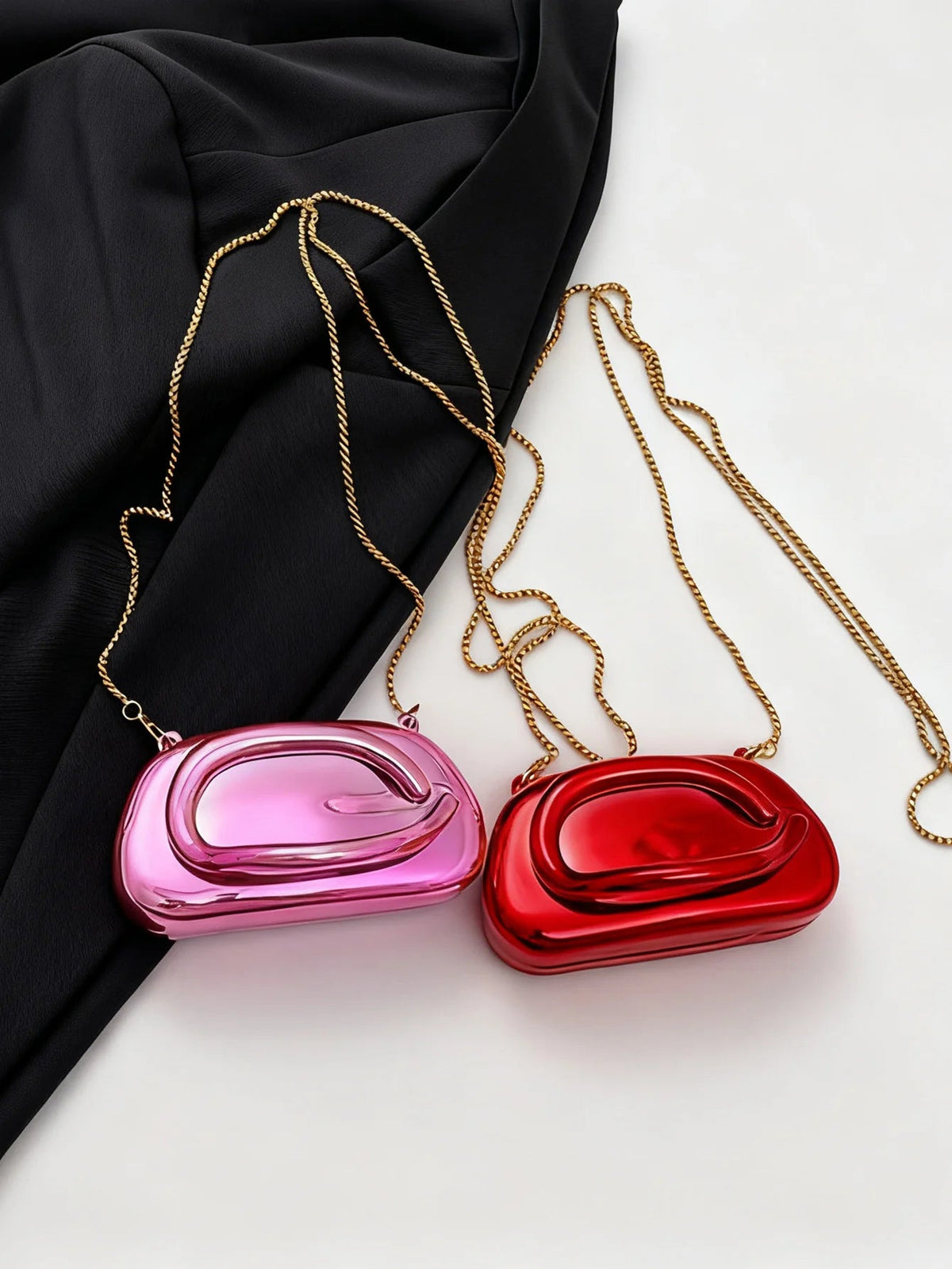 Mini Pochette Minaudière in Acrilico con Catena Dorata – Da Sera - Veyla