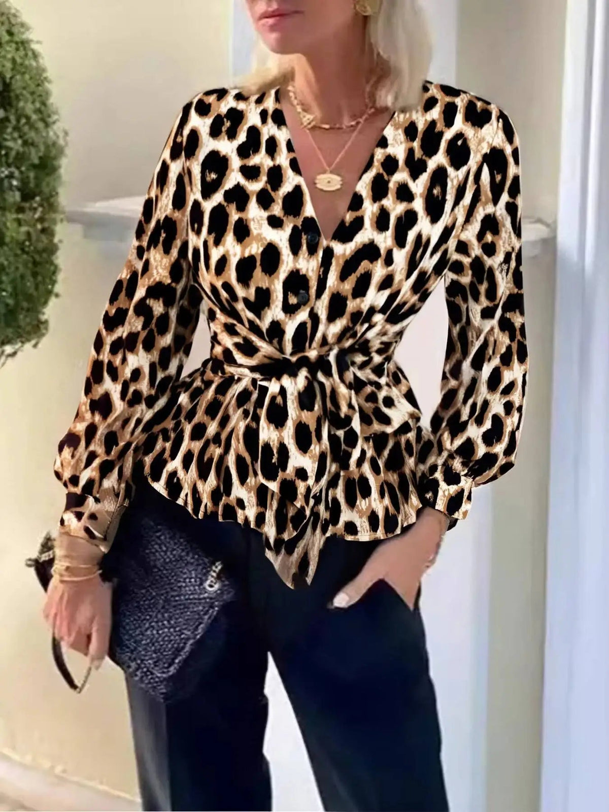 Veyla – Camicetta da donna primavera estate con stampa leopardata, scollo a V, - Veyla