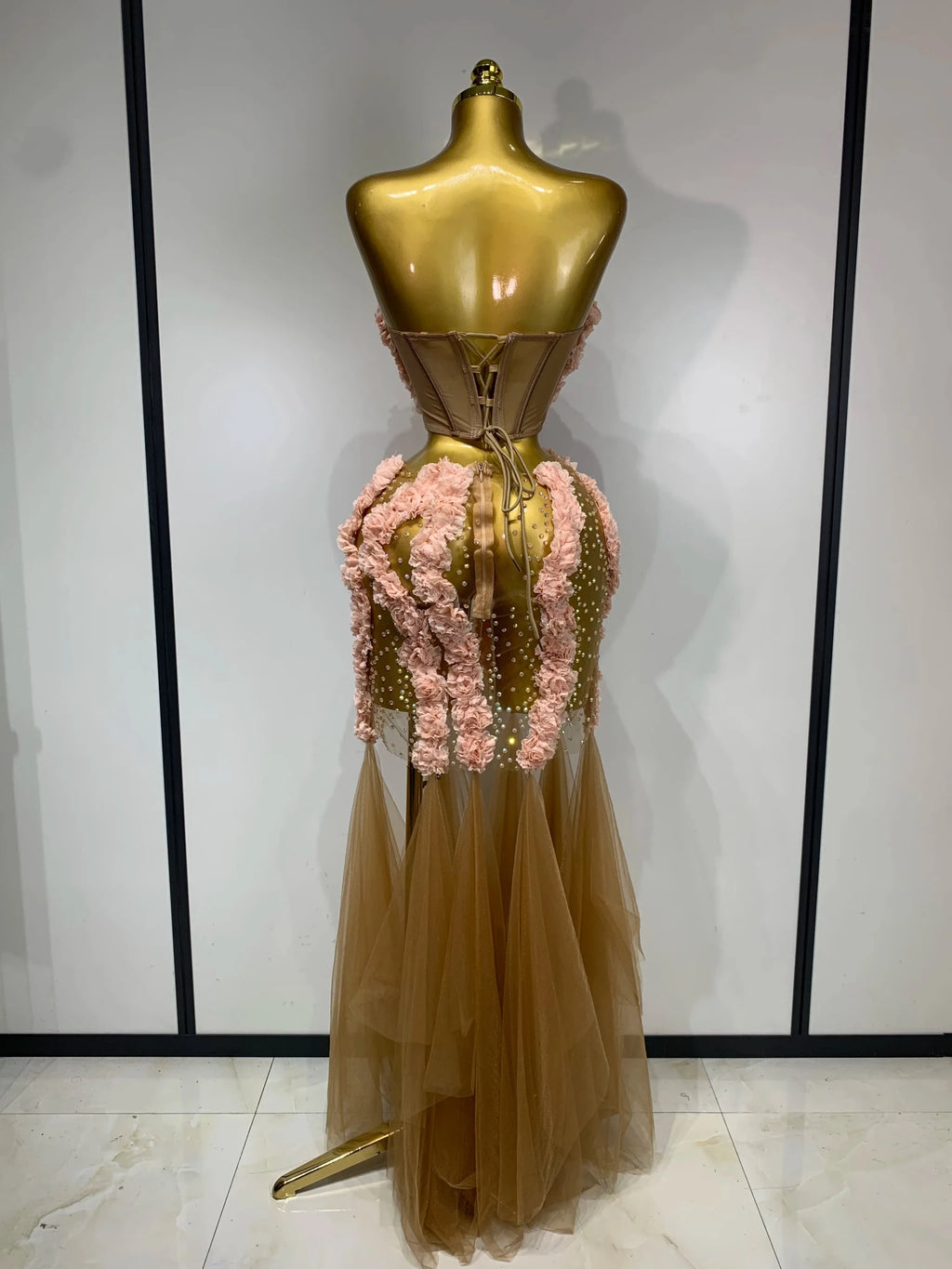 Veyla – Completo da donna a due pezzi con fiori trasparenti, senza spalli - Veyla